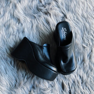 Vintage 90's Grunge Chunky Platform Mules