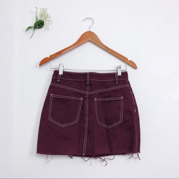 Maroon Contrast Lace Stitching Distressed HemSkirt