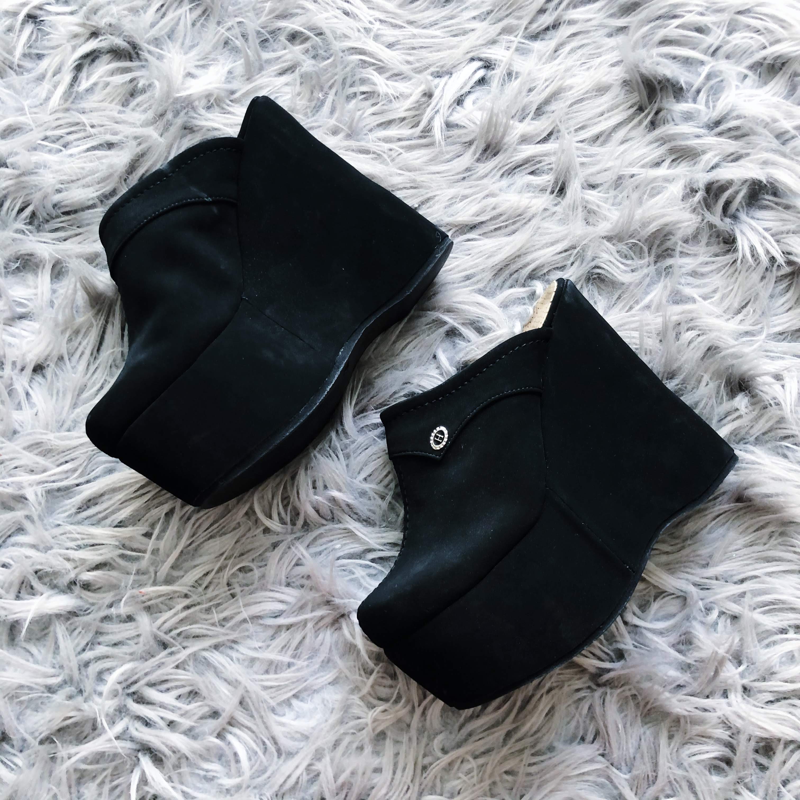 Gorgeous Velvet Grunge Chunky Platform Mules