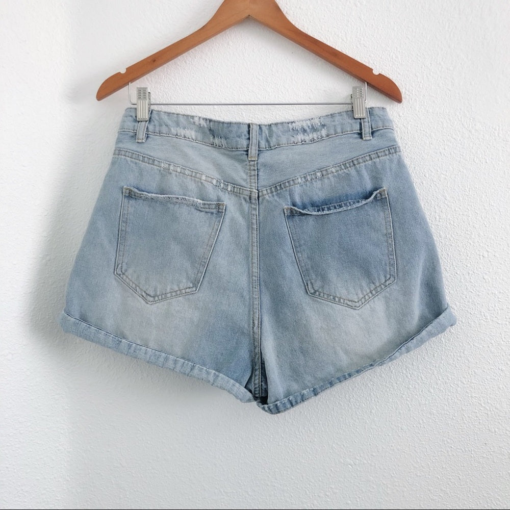 Highwaisted Flashback Light Wash Denim Jean Shorts