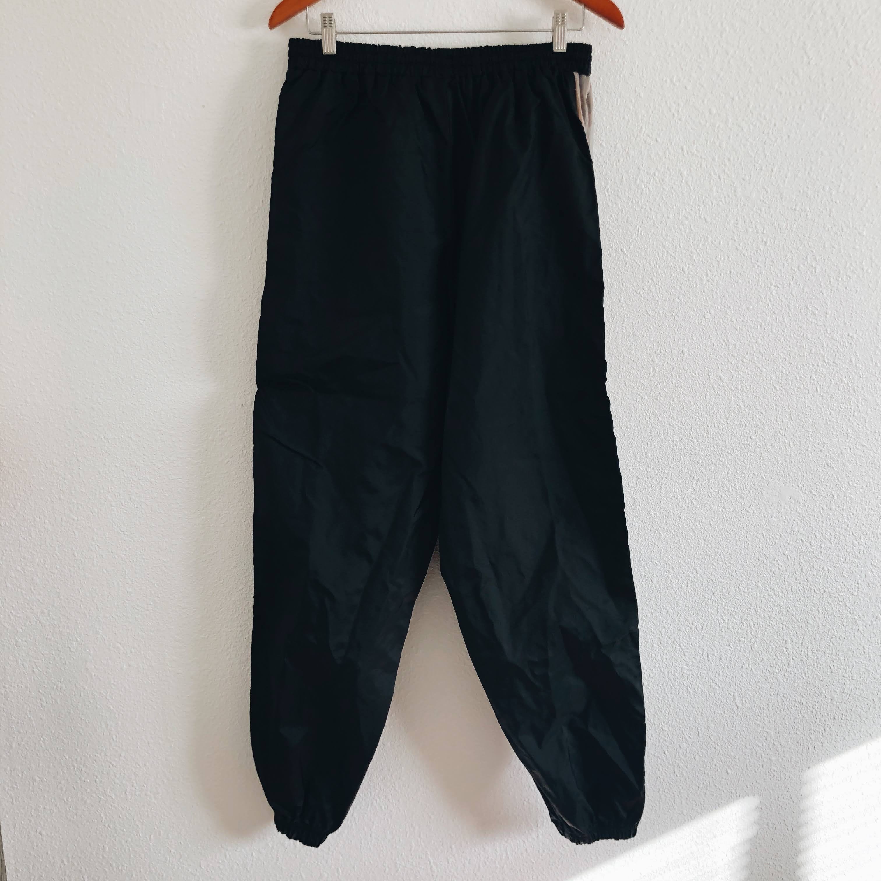 Perry Ellis Vintage Black Mesh Lined Sweat Pants