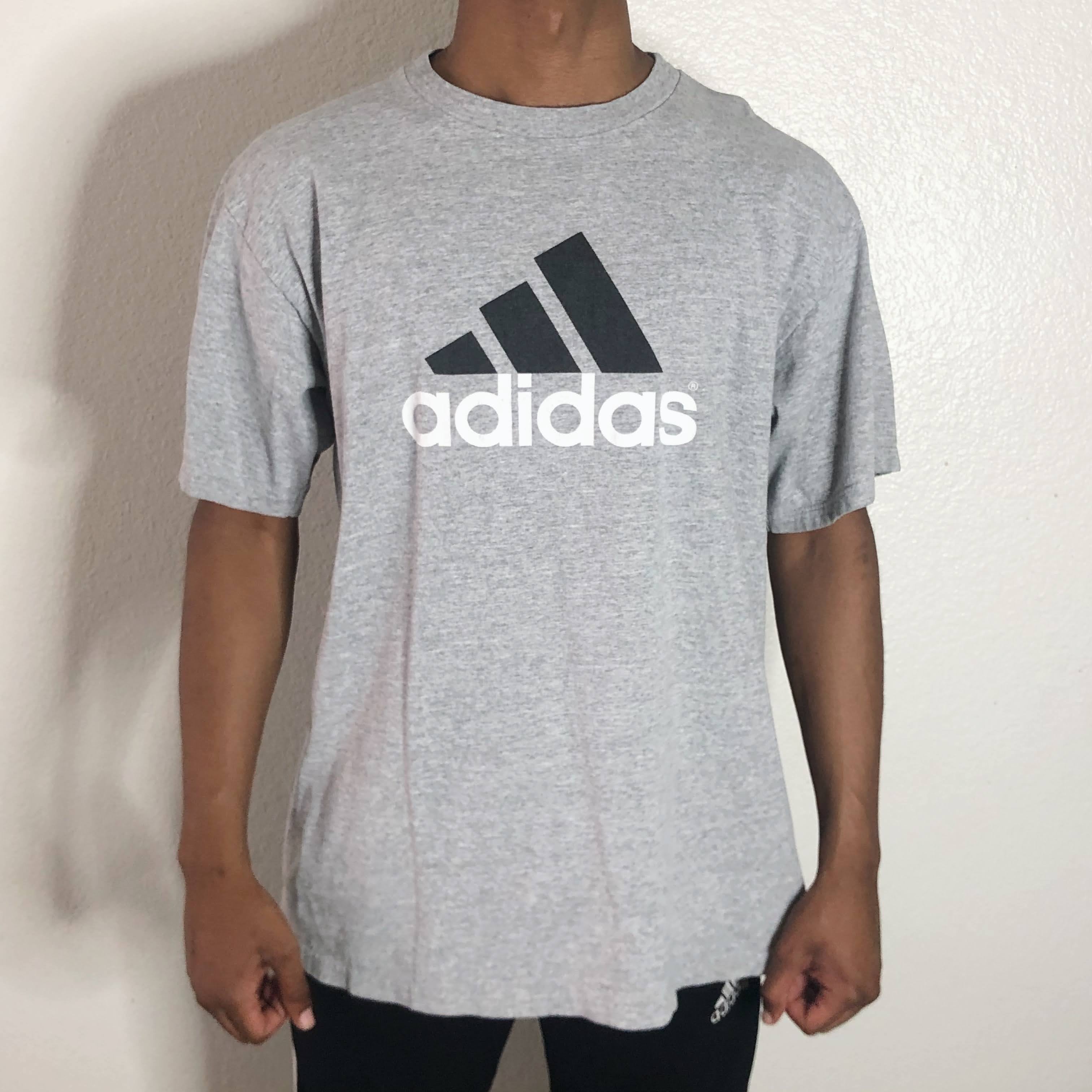 Adidas Graphic Gray Short Sleeve Tee