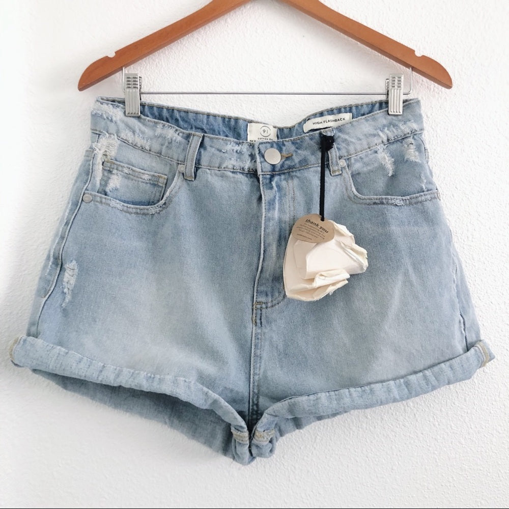 Highwaisted Flashback Light Wash Denim Jean Shorts