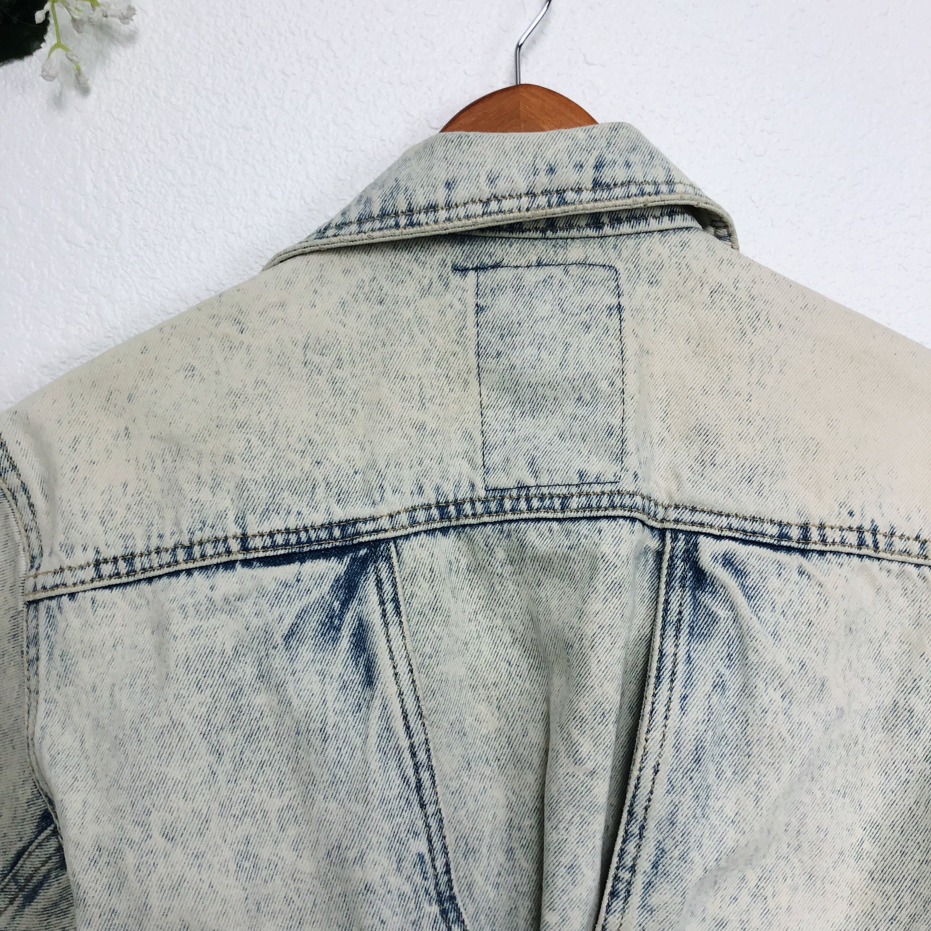 Vintage 80s Wooza Cropped Acid Wash Denim Jacket