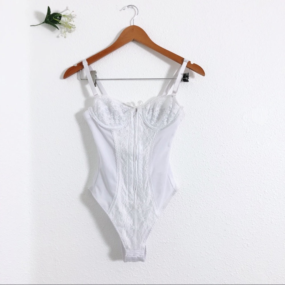 White Lace Trim Detailed Lingerie Bodysuit