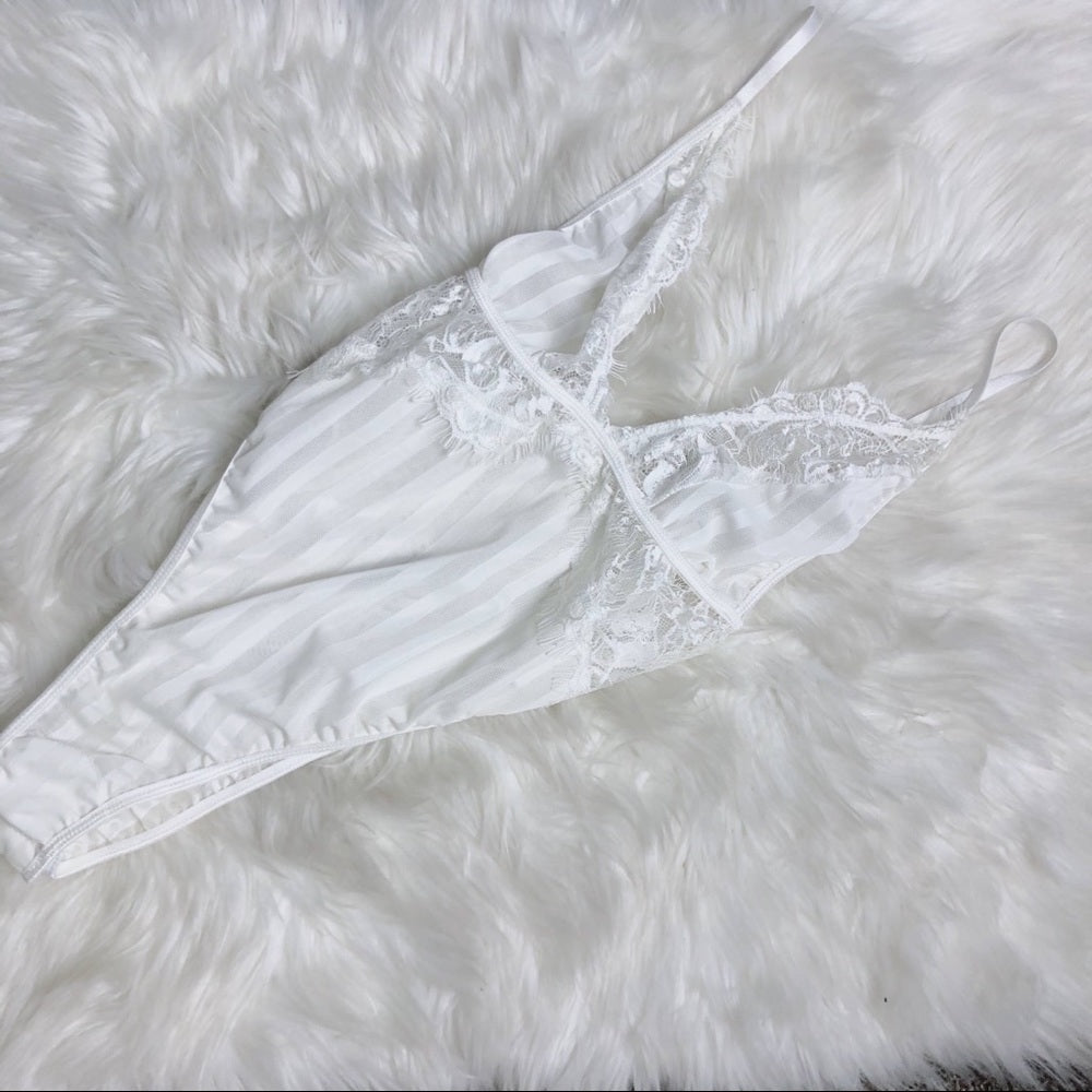 White Pinstripe Eyelash Detailed Bodysuit