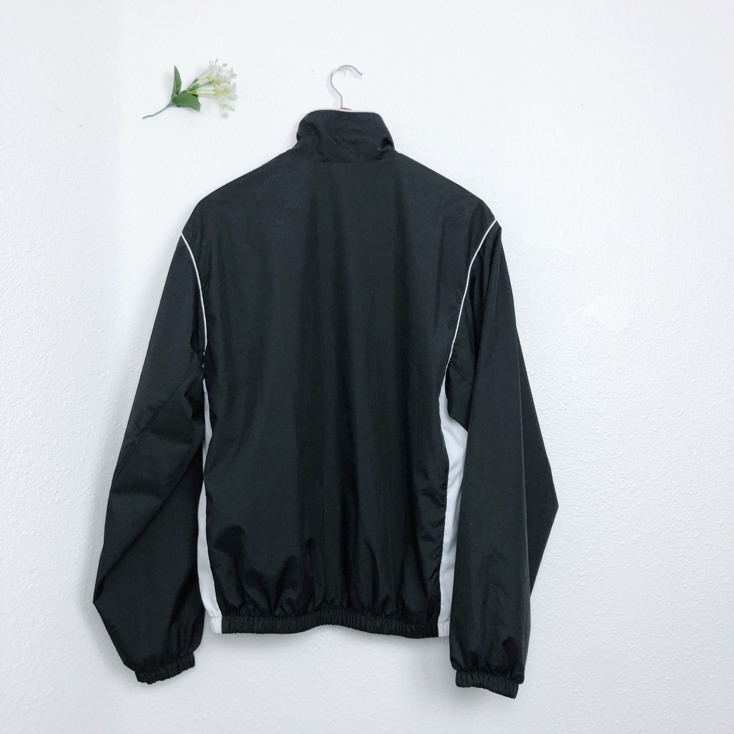 BLACK AND WHITE FULL ZIP UP WINDBREAKER JACKET