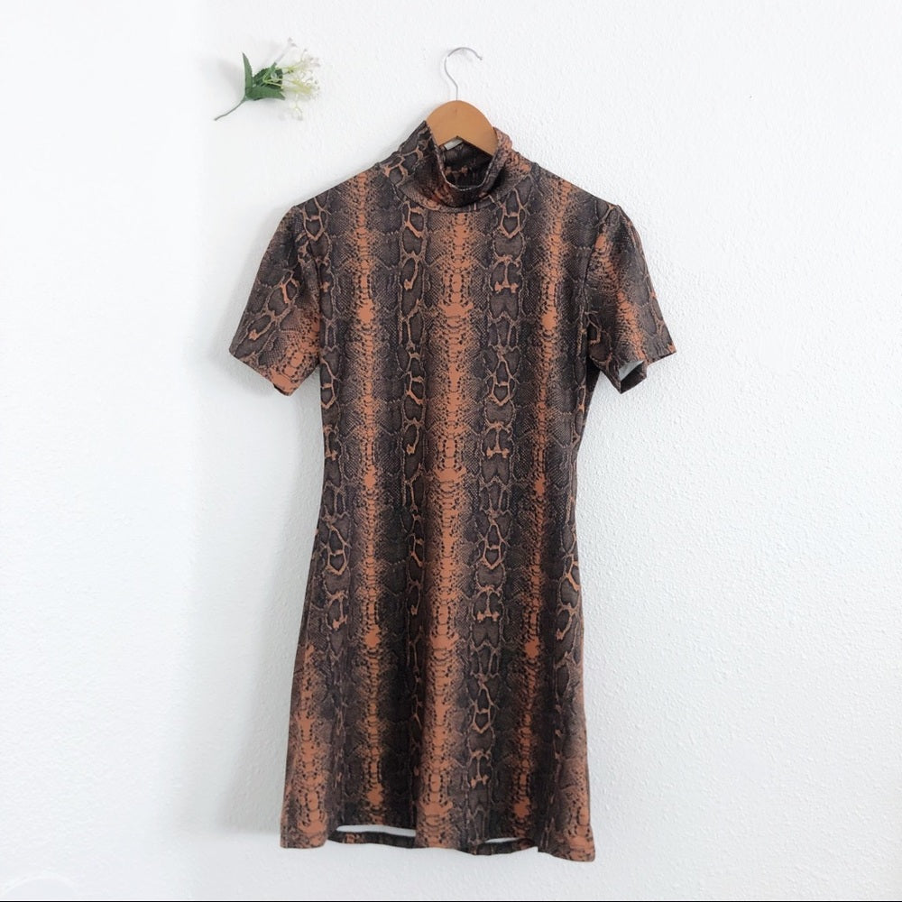 Brown Snake Printed Midi Short Sleeve Dress